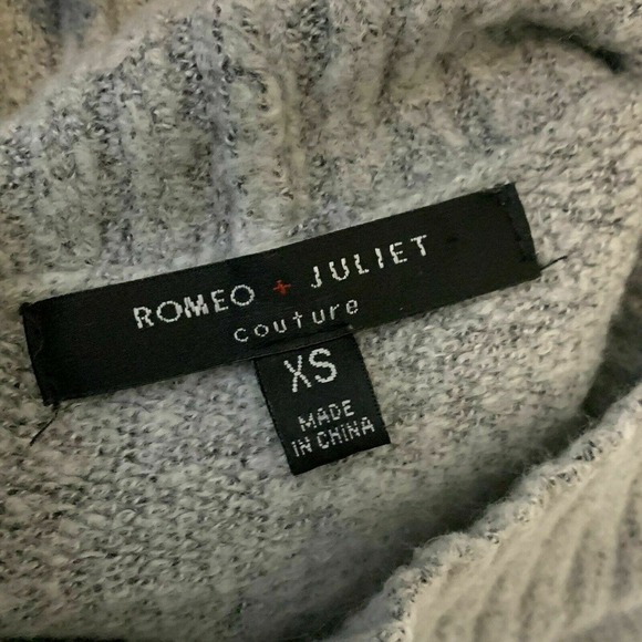 Romeo & Juliette Gray Long Sleeves High Neck Knit Sweater Size XS - Picture 3 of 10